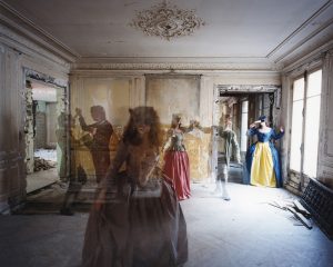 01-le-bal