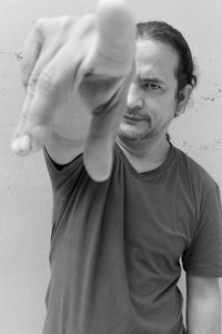 Alex cuchilla, artist portrait, El Salvador album