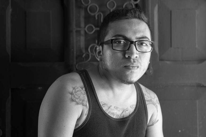 Alexander Elements, artist portrait, El Salvador album