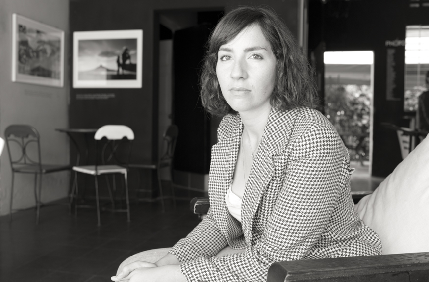 Amber Rose, artist portrait, El Salvador album