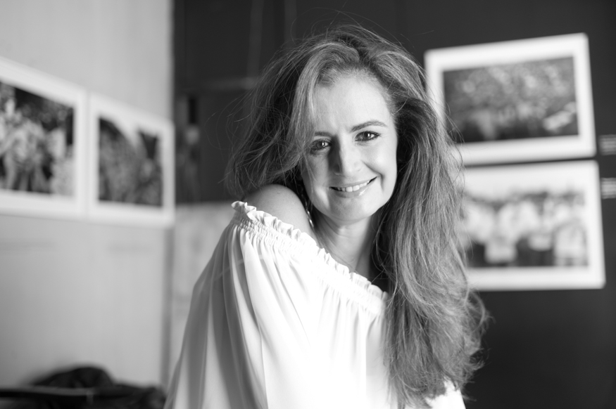 Andrea Prado, artist portrait, El Salvador album