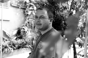 Andres Giron, artist portrait, El Salvador album