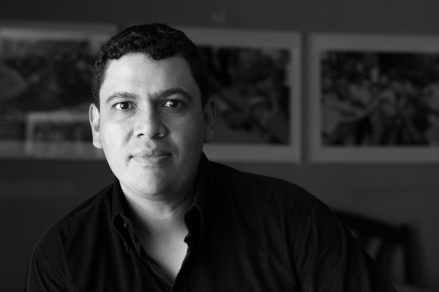 Andres Ujueta, artist portrait, El Salvador album