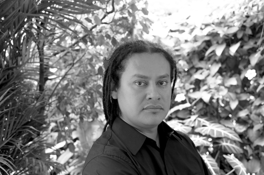 Boris Ciudad Real, artist portrait, El Salvador album