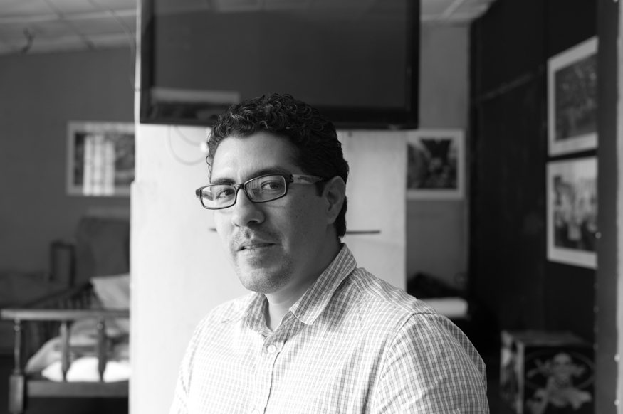 Carlos Miranda, artist portrait, El Salvador album