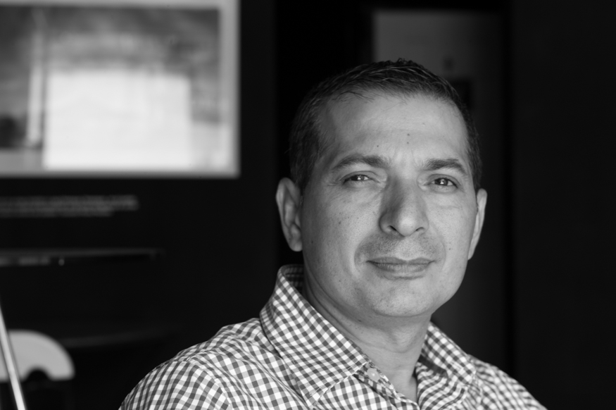 Ever Odir Ramos Portillo, artist portrait, El Salvador album