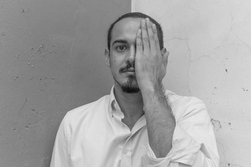 Ilich Medal, artist portrait, El Salvador album