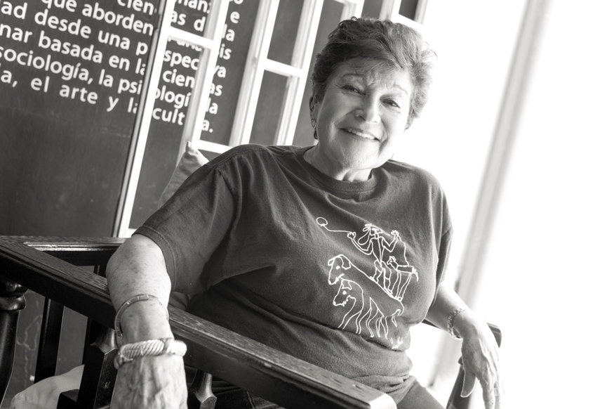 Licry Bicard, artist portrait, El Salvador album