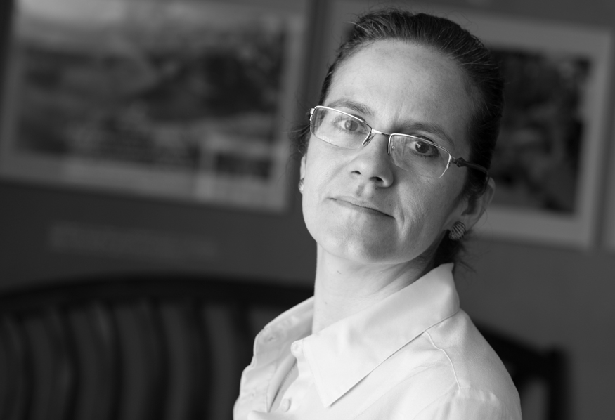 Rebeca Viaud-Kuny, artist portrait, El Salvador album