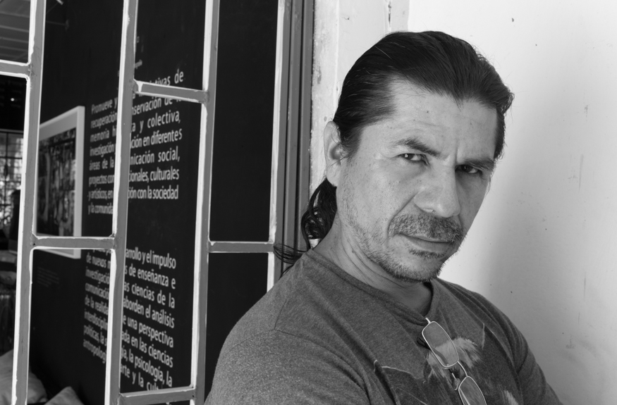 carlos alberto quijada, artist portrait, El Salvador album