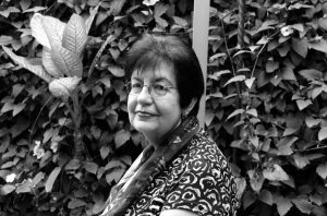 conchita kuny mena, artist portrait, El Salvador album