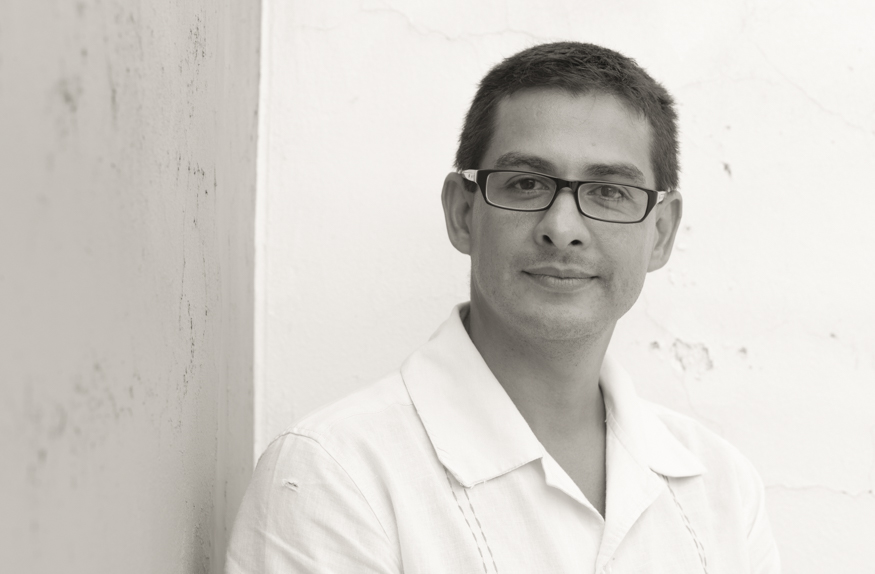 dario rivera, artist portrait, El Salvador album