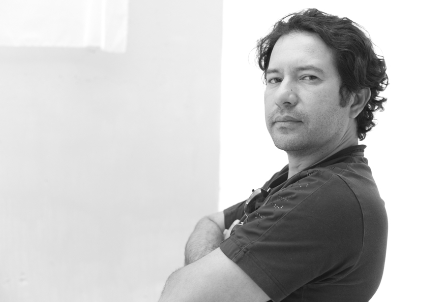 guillermo perdomo, artist portrait, El Salvador album