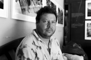 hector abuela gonzalez, artist portrait, El Salvador album