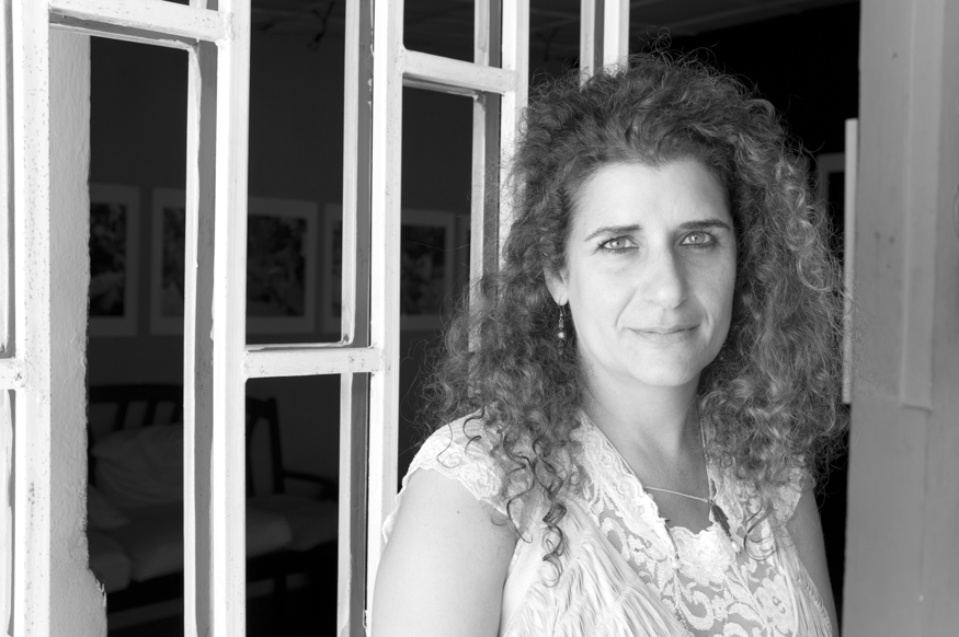 isabel cristina alcaine herrera, artist portrait, El Salvador album