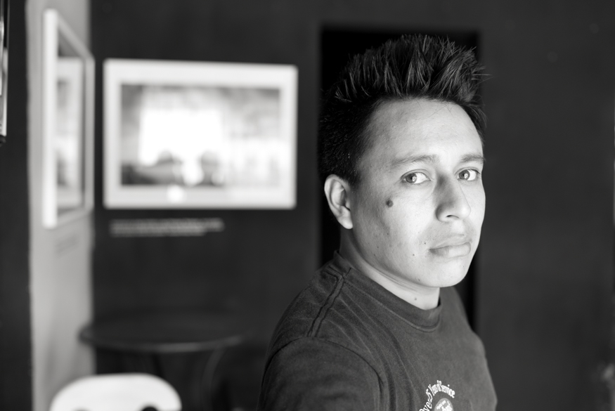 juan carlos velazquez, artist portrait, El Salvador album