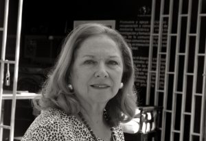 Lila de Ruiz, artist portrait, El Salvador album