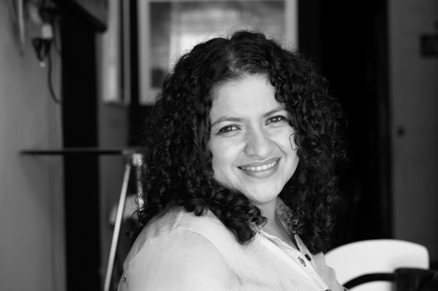 Lilian Garcia de Linares, artist portrait, El Salvador album