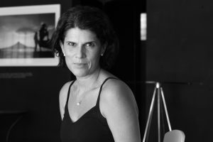 Lizzie Chamberlain, artist portrait, El Salvador album