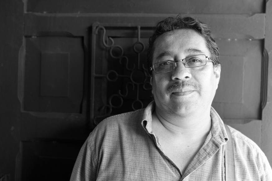 Mario Enrique Castaneda (Kike), artist portrait, El Salvador album