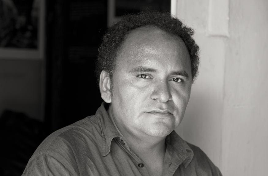 Mauricio Esteban Salazar, artist portrait, El Salvador album