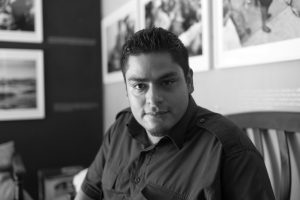 Oscar Leiva Marinero, artist portrait, El Salvador album