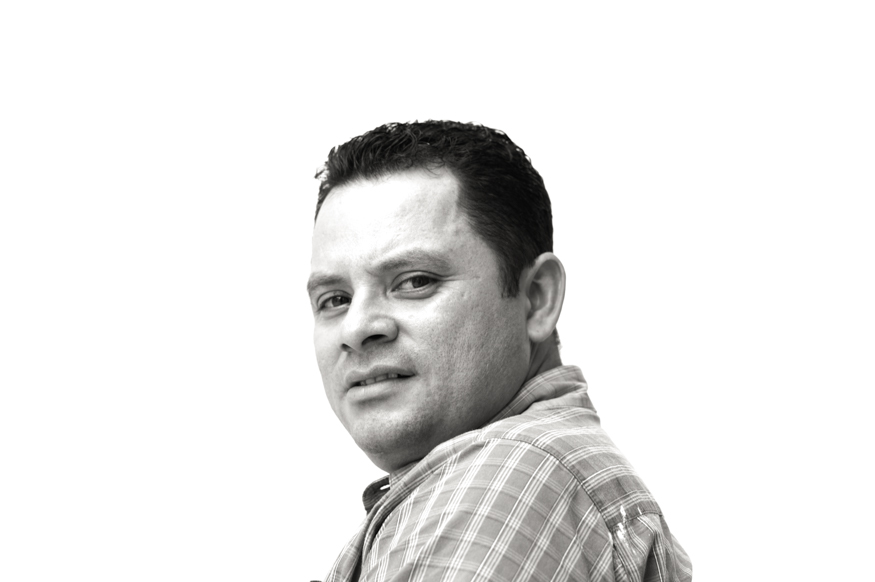 roberto anzora, artist portrait, El Salvador album