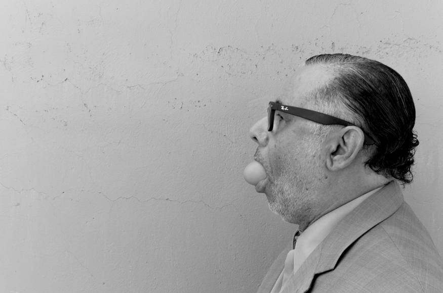 roberto huezo, artist portrait, El Salvador album