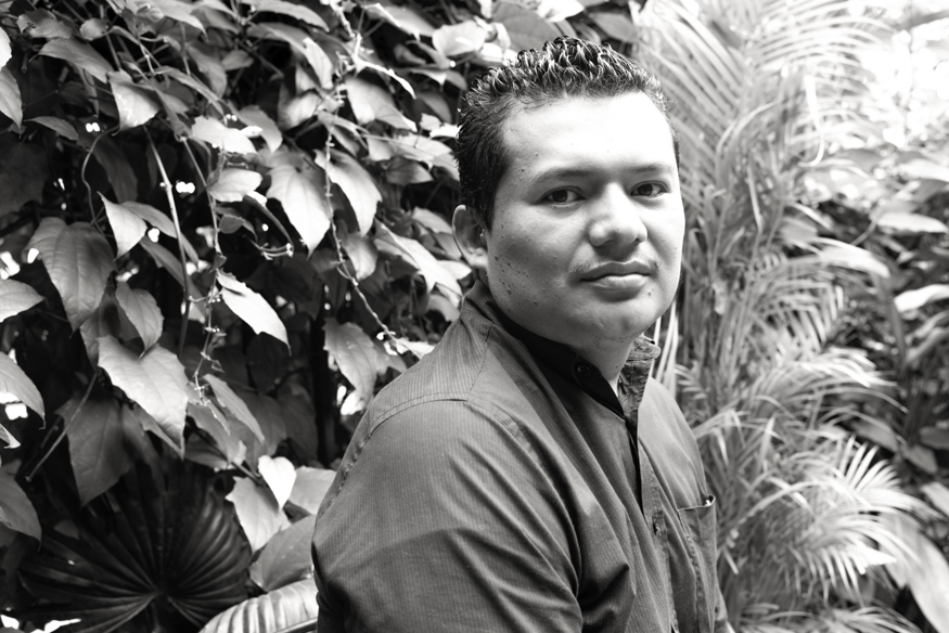 roberto melara, artist portrait, El Salvador album