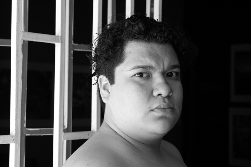 rolando chicas, artist portrait, El Salvador album