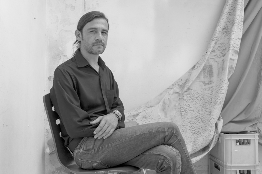 rolando monterrosa, artist portrait, El Salvador album