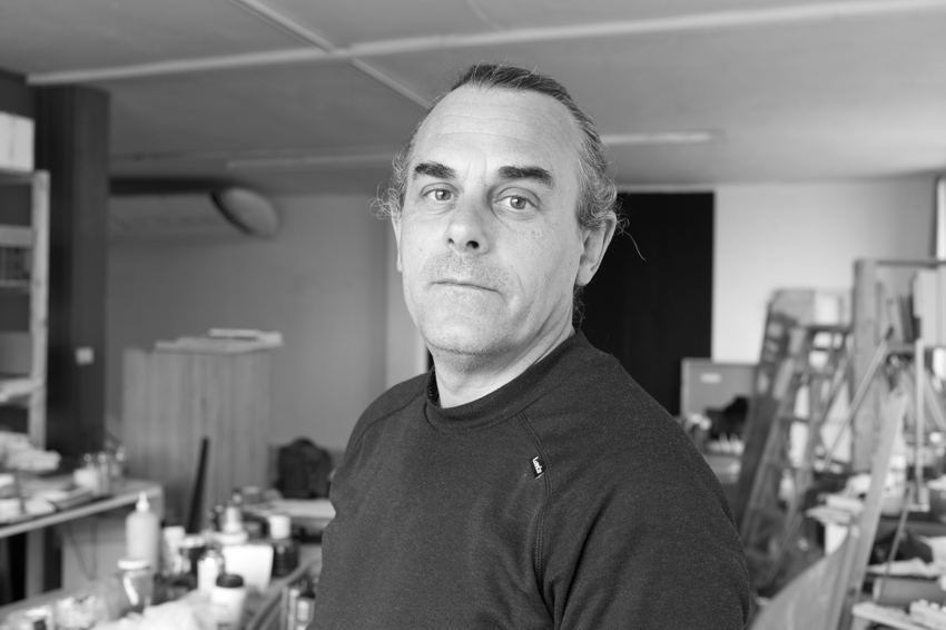 Tono Carbajo.(Vigo, 1960 ) https://www.tonocarbajo.net/ artist portrait, Catalunya album