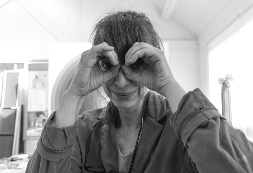 Aurelie de la Cadiere, artist photographic portrait, Paris album