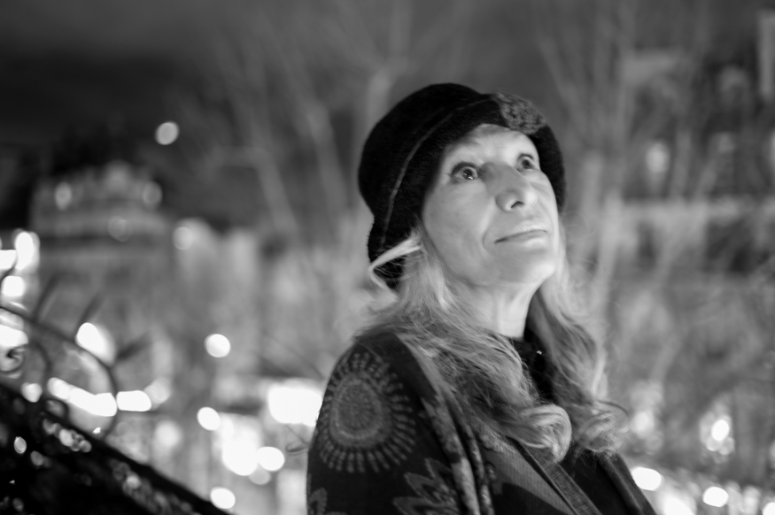 Duska, artist photographic portrait, Paris album