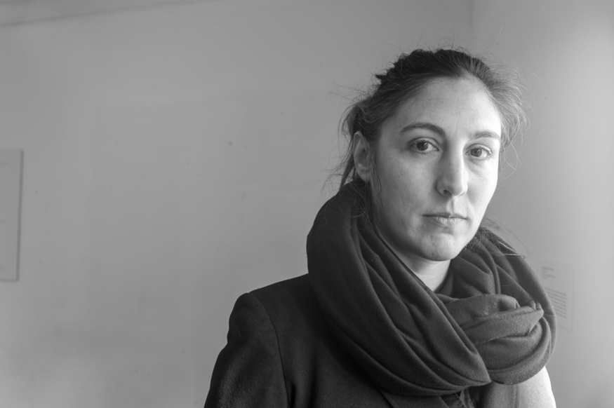 Isabelle Seilern, artist photographic portrait, Paris album