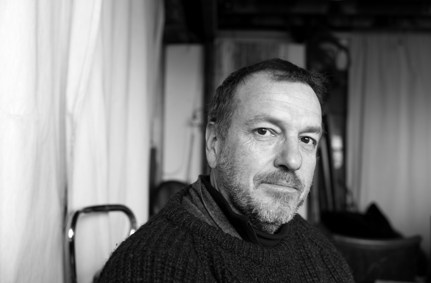 Yan le Marchand, artist photographic portrait, Paris album