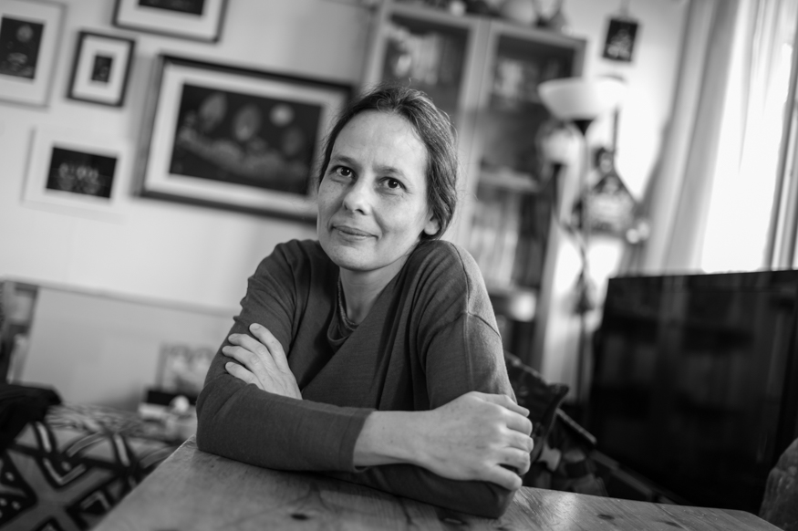 beatriz salinas, artist photographic portrait, Paris album