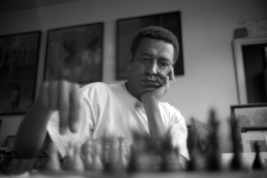 islam zian alabdeen, artist photographic portrait, Paris album