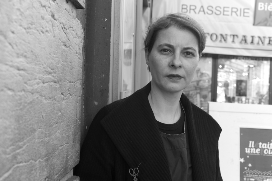 olga lupi, artist photographic portrait, Paris album