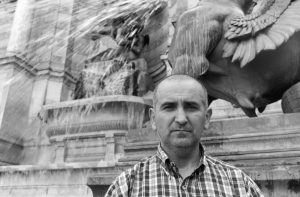 victor sepulveda villar, artist photographic portrait, Paris album